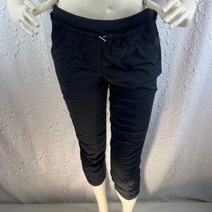 Lululemon athletic dance studio cropped